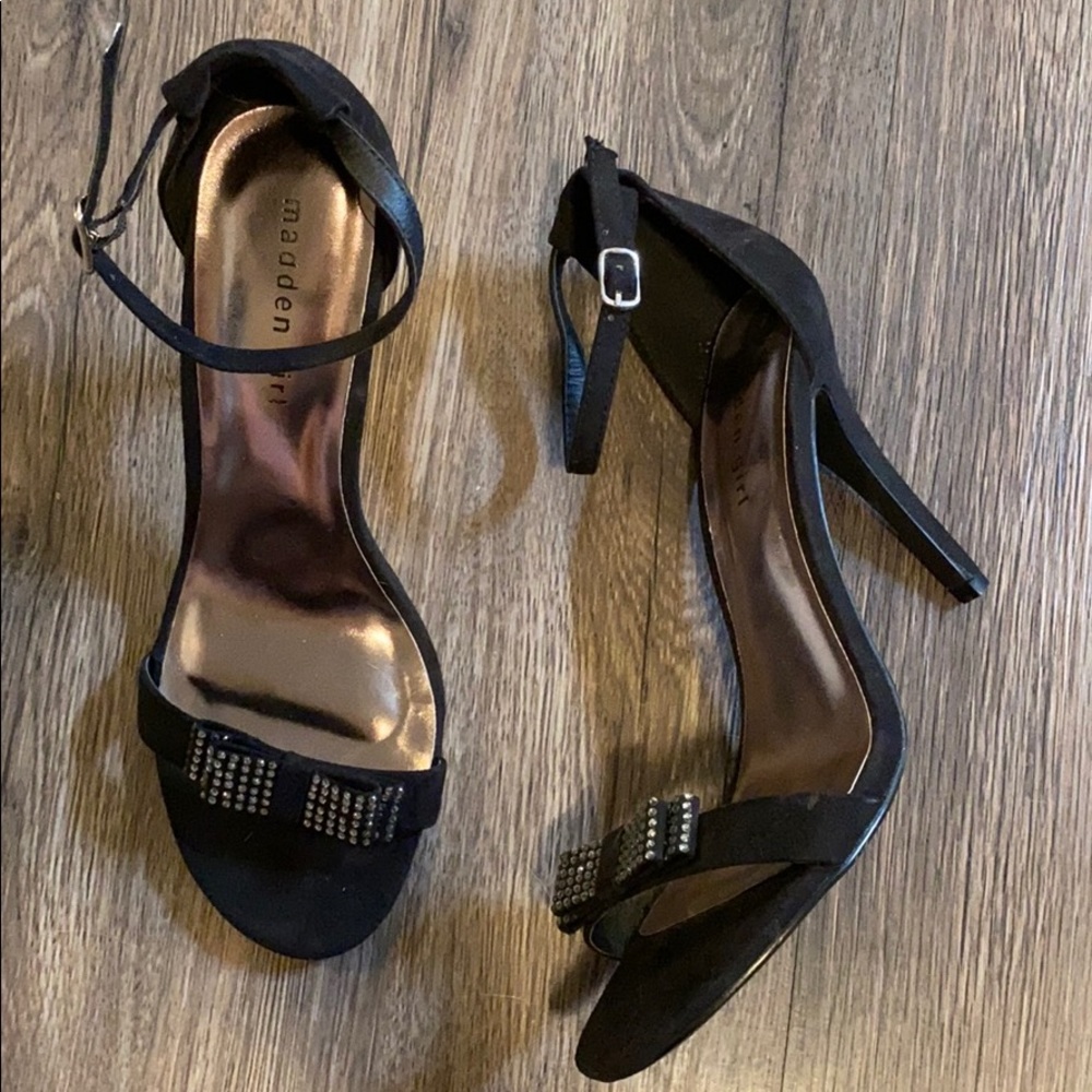 Madden Girl Size 10 Strappy Heels with Bow